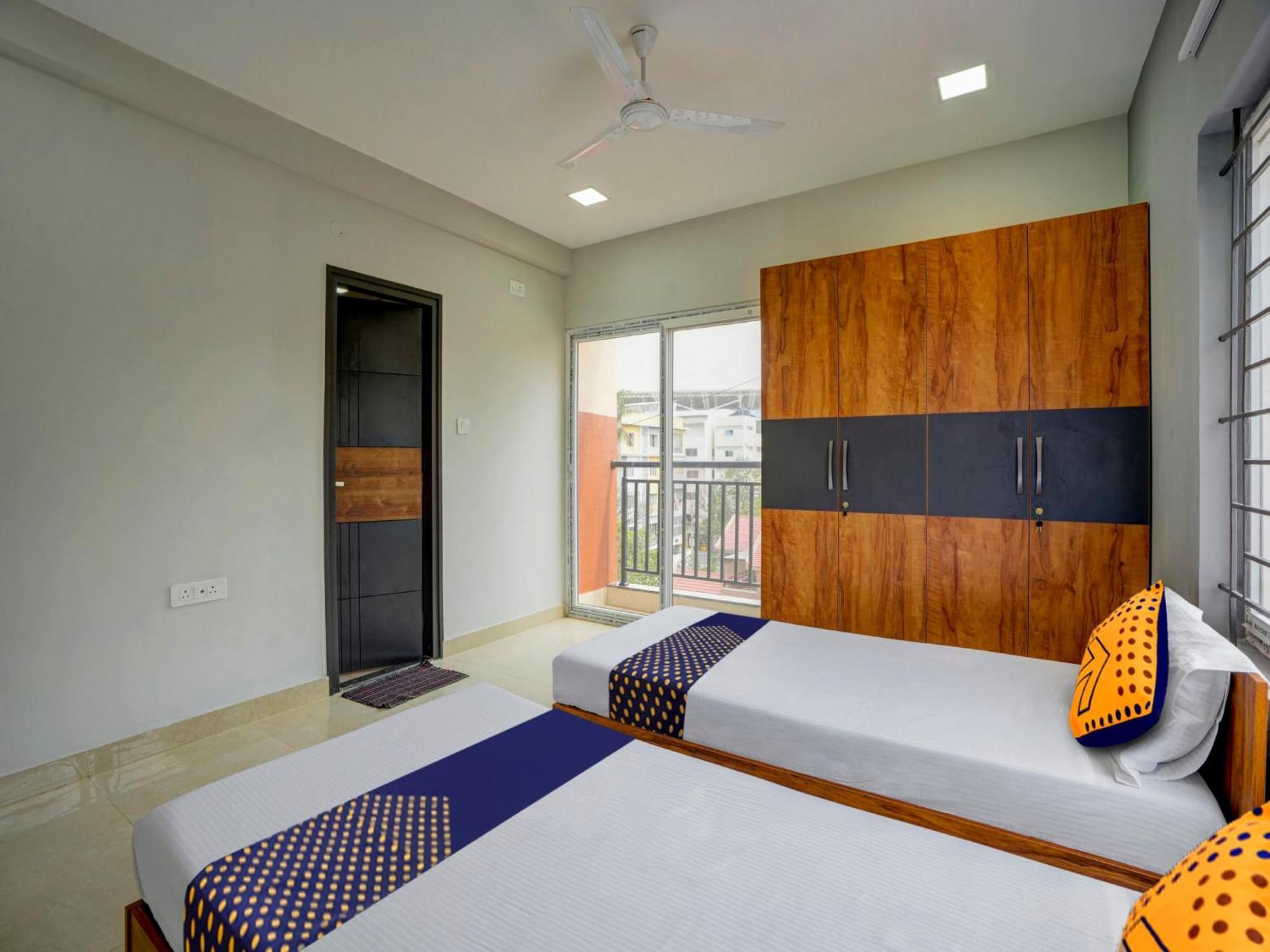 Spot On Helloworld Castle Prague Bangalore Exterior photo